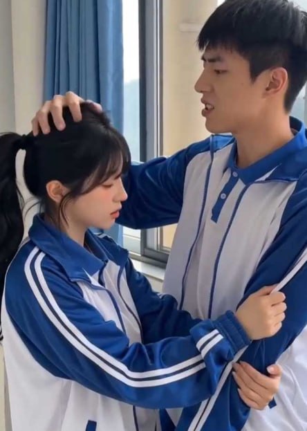 高三学霸哥哥与软萌妹妹禁忌日常