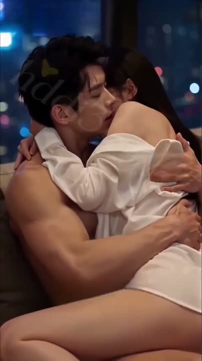 完蛋我包养的女大是大佬海报